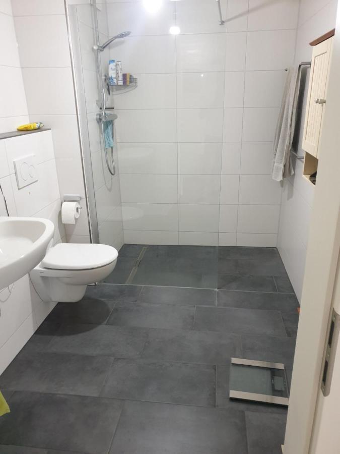 Schones Privatzimmer In Einem Neubau 올덴부르크 외부 사진